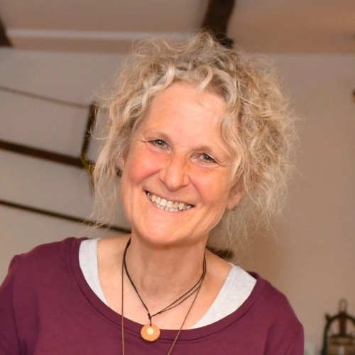 Anke Höller